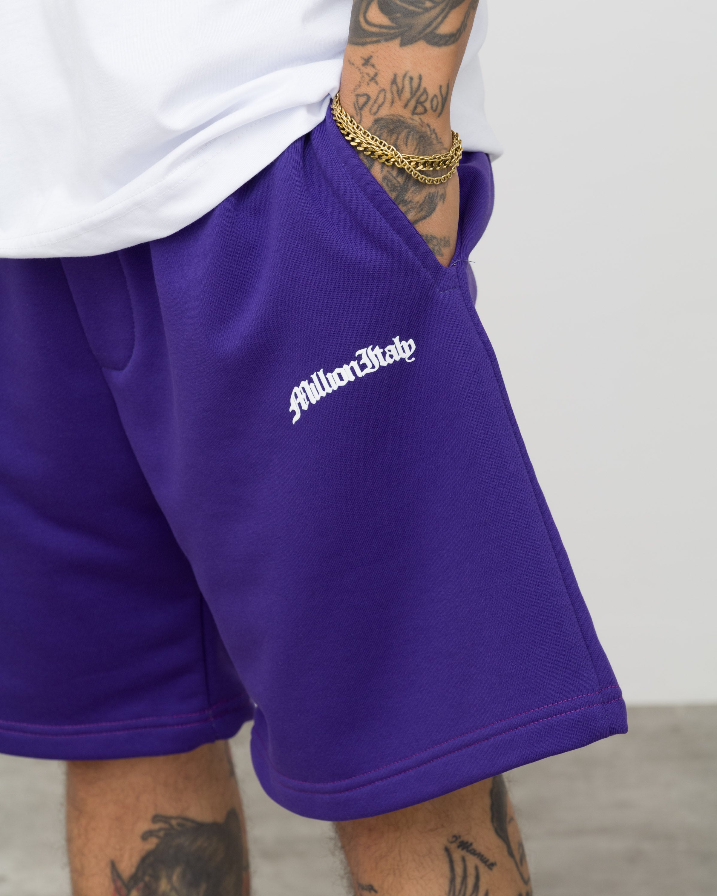Shorts SIGILLVM Violett