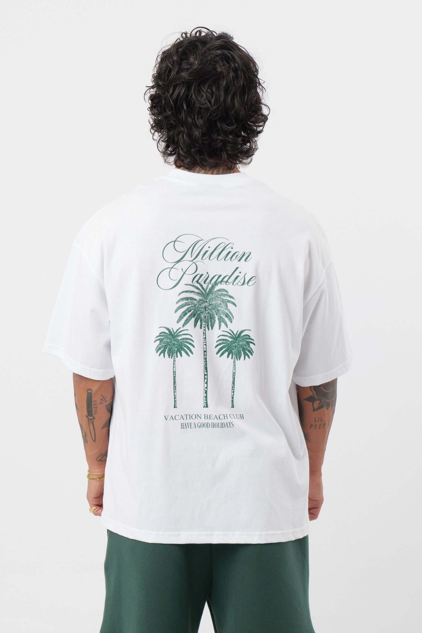 Weißes T-Shirt mit schwarzem Logo