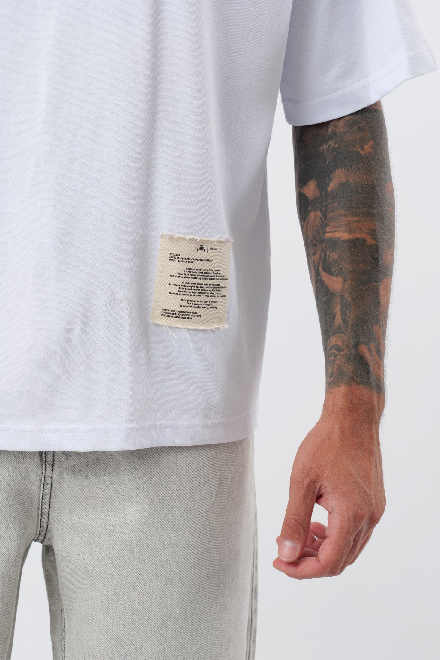 T-Shirt "Archive" Weiß