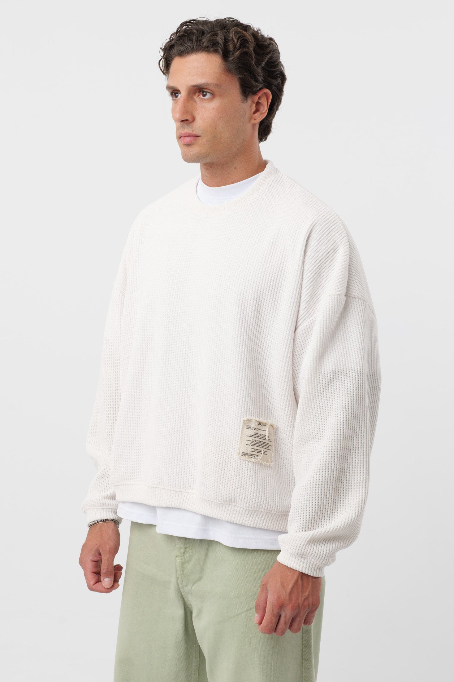Rundhalsausschnitt „Archive“ Creme