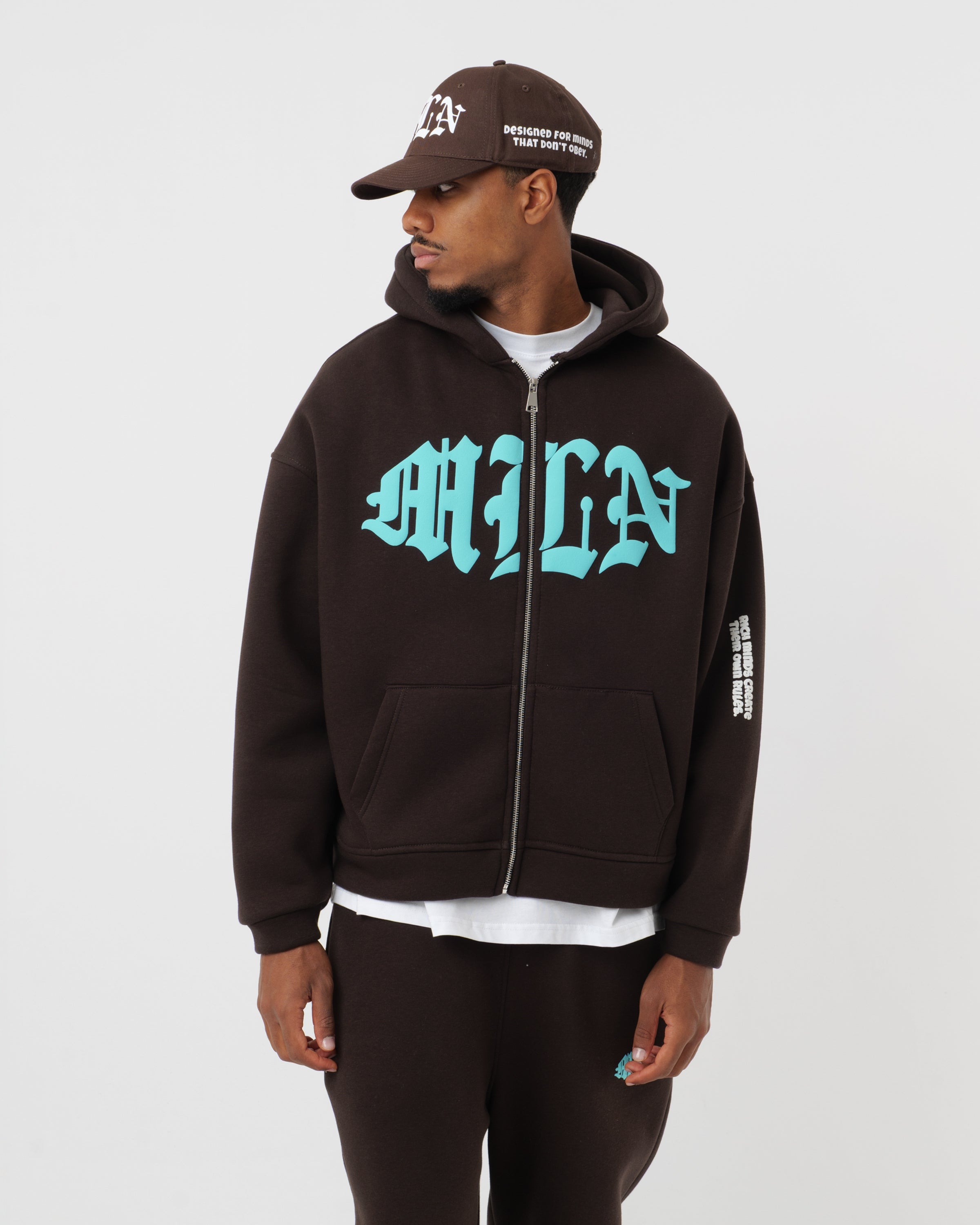 MLN brauner Trainingsanzug