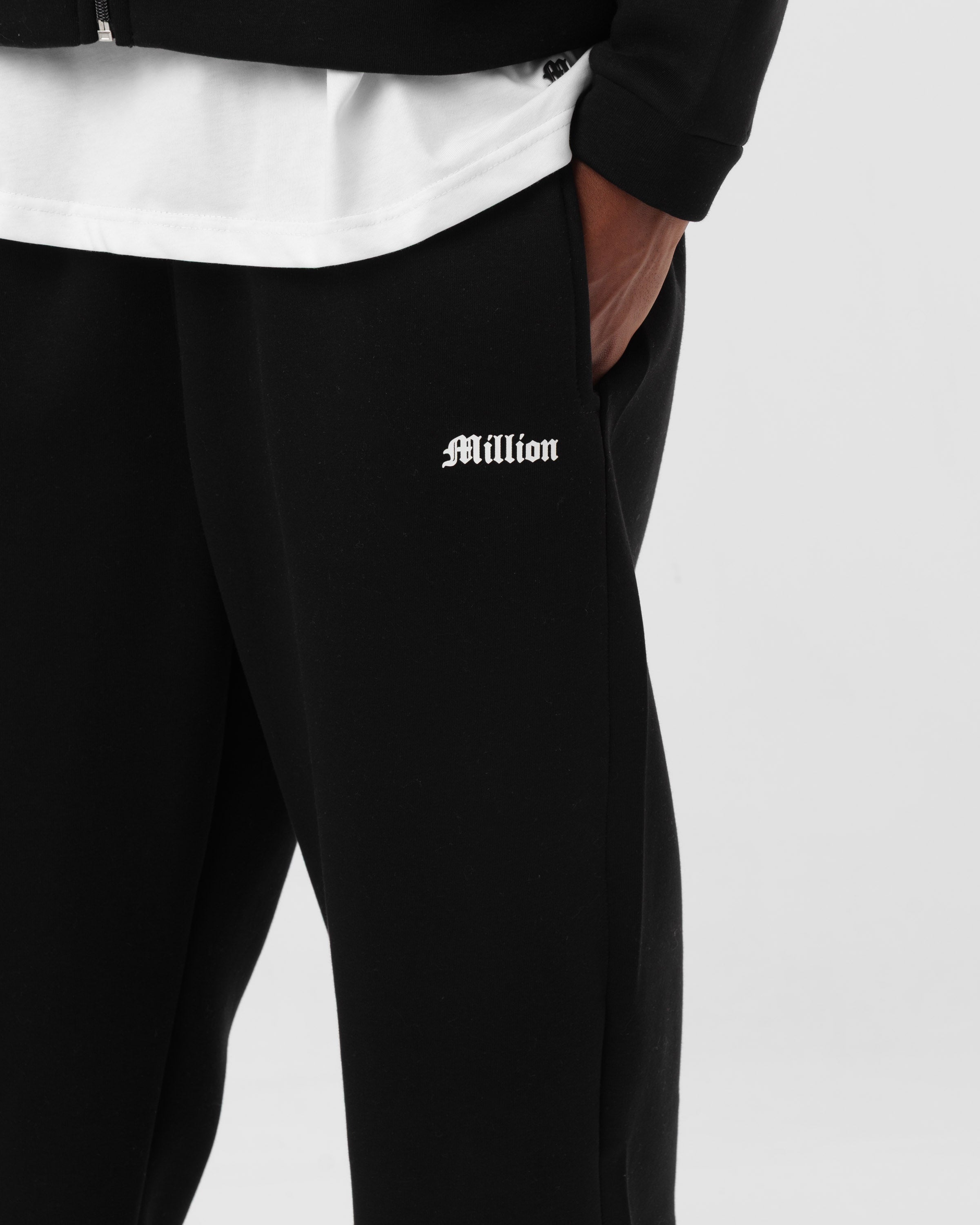 Trainingsanzug in Schwarz