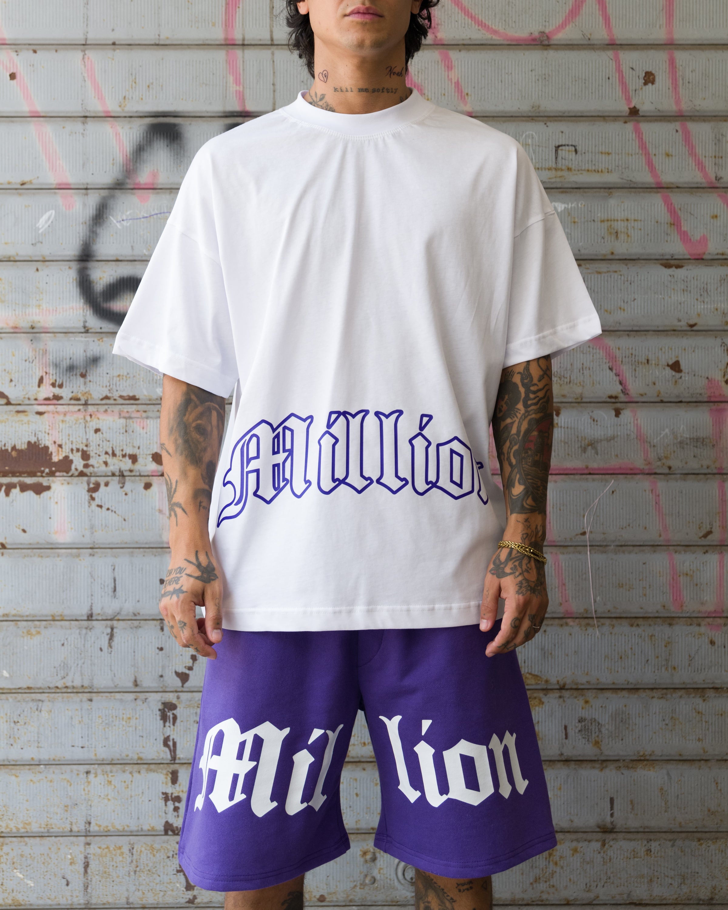 T-Shirt Gothic Outline Violett