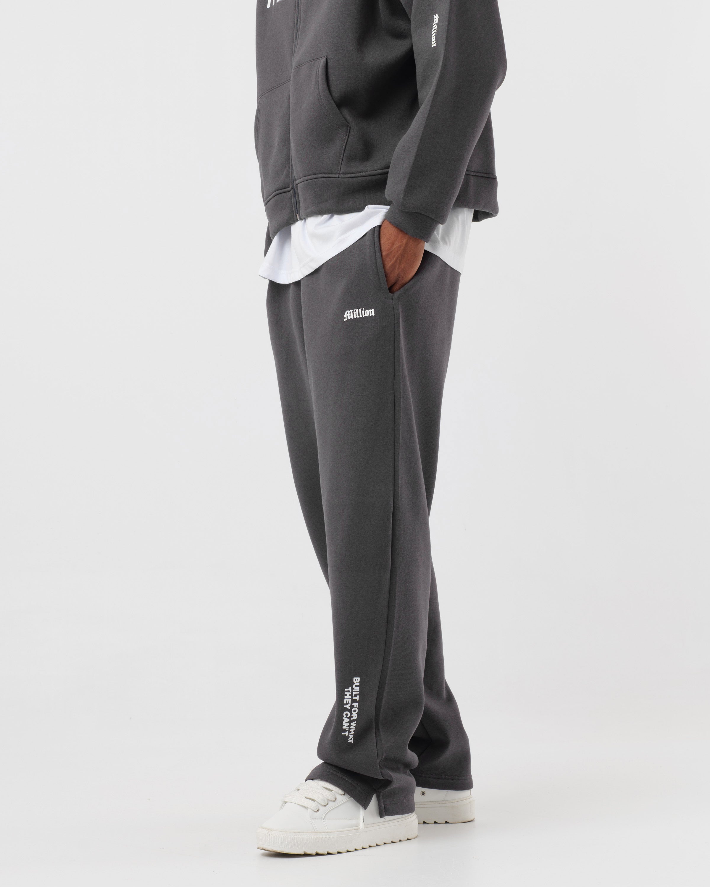 Trainingsanzug gebaut Blei